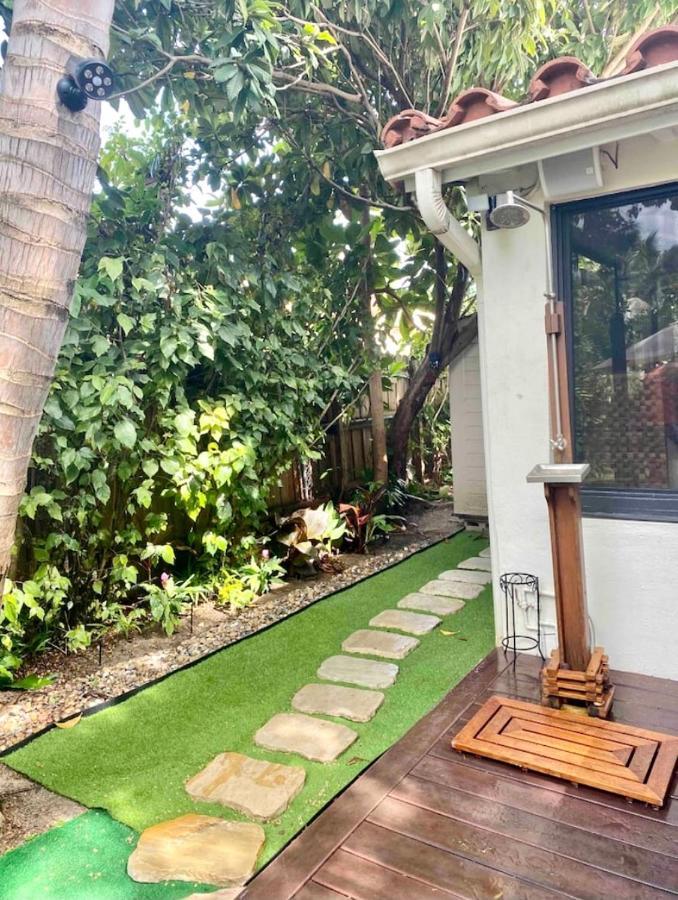 Entire Private Beautiful 2 Bedroom Plus Den House With Gated Front&Back Yard And Free Parking 10Min Drive To Miami Beach Eksteriør bilde