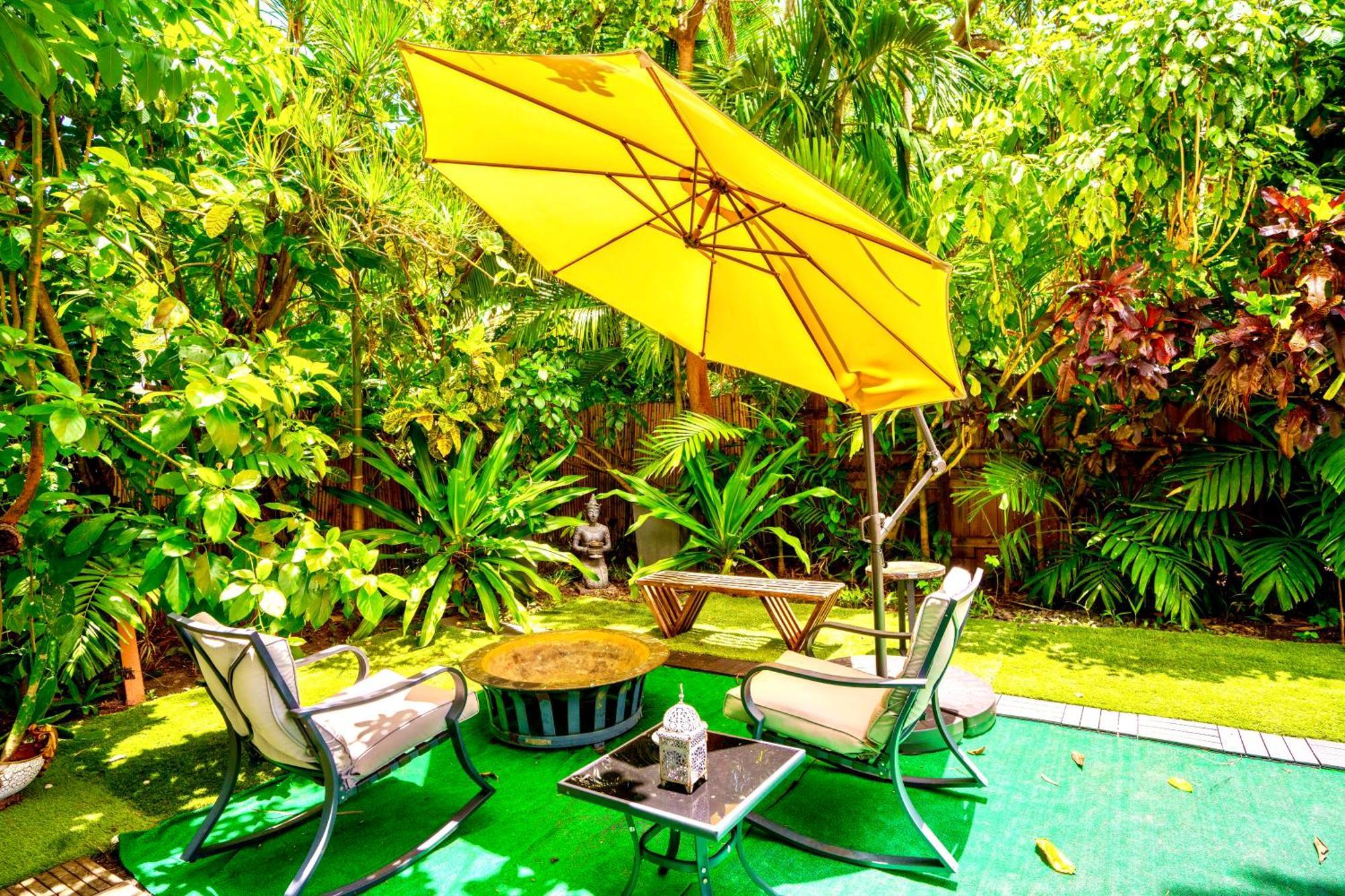 Entire Private Beautiful 2 Bedroom Plus Den House With Gated Front&Back Yard And Free Parking 10Min Drive To Miami Beach Eksteriør bilde