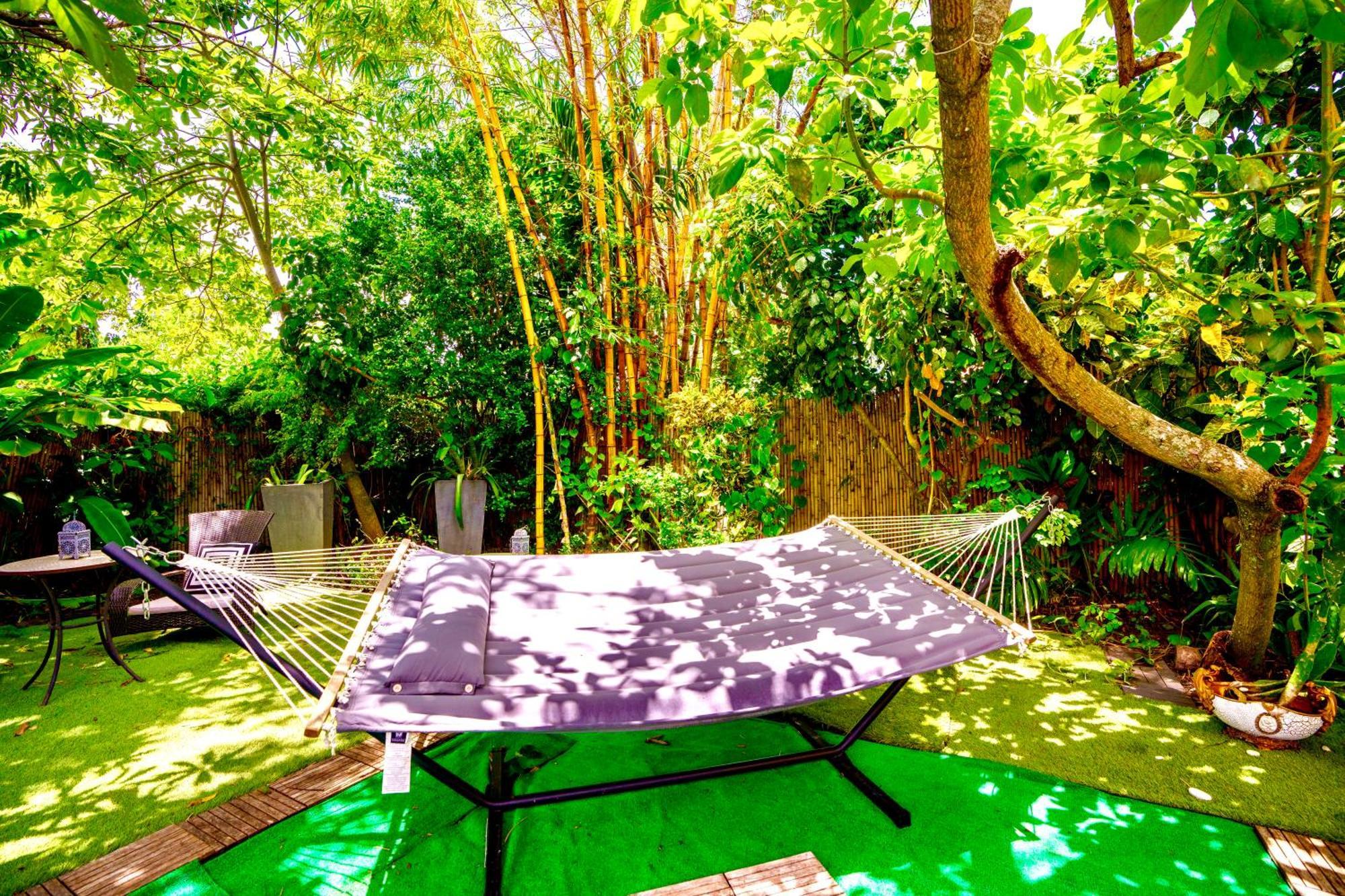 Entire Private Beautiful 2 Bedroom Plus Den House With Gated Front&Back Yard And Free Parking 10Min Drive To Miami Beach Eksteriør bilde