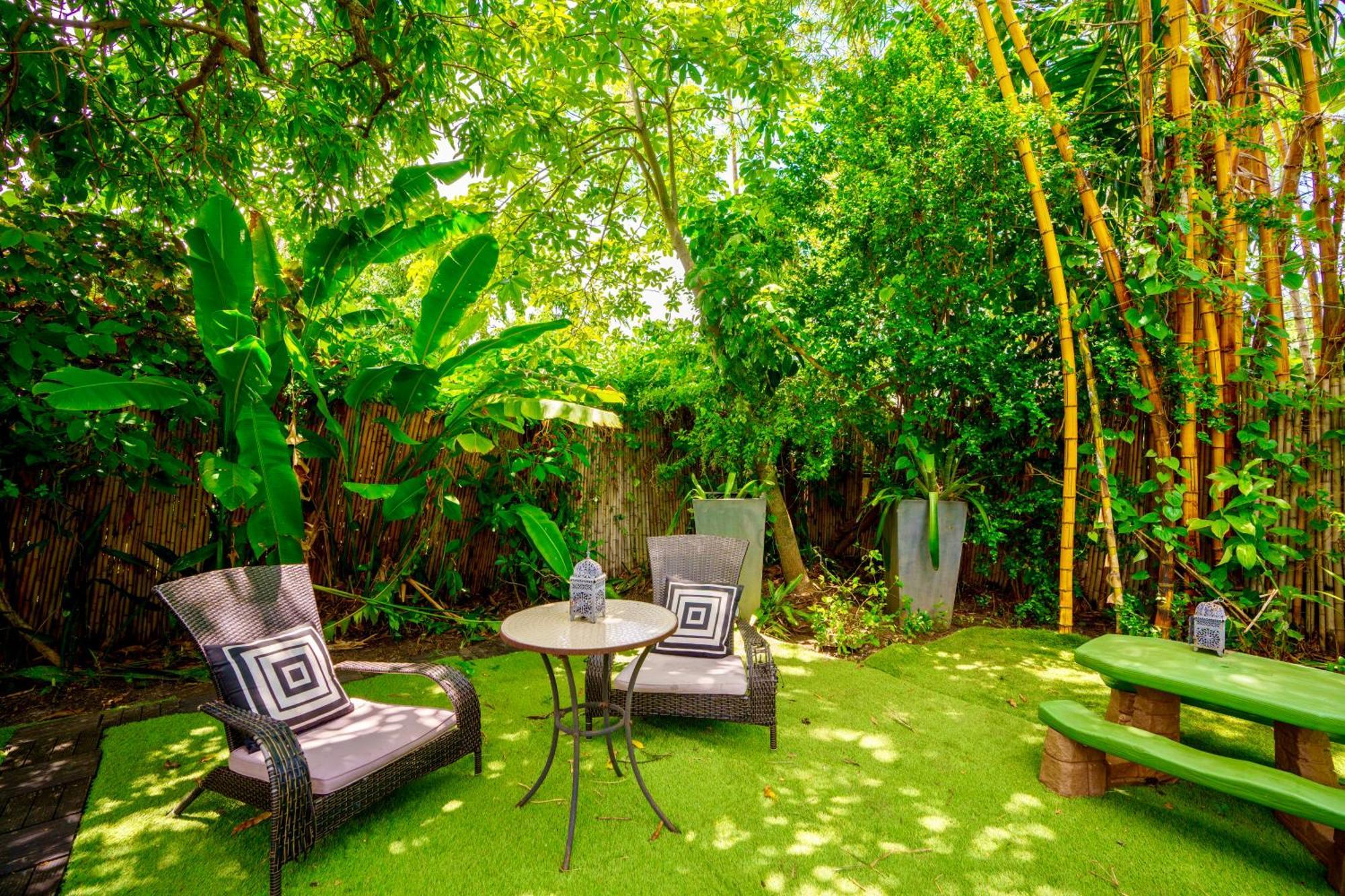 Entire Private Beautiful 2 Bedroom Plus Den House With Gated Front&Back Yard And Free Parking 10Min Drive To Miami Beach Eksteriør bilde